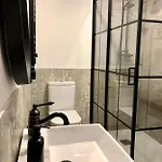 Apartment View 4 U - *