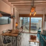 View 4 U -